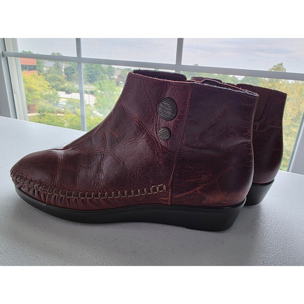 SAS Jade Ankle Boots Distressed Leather 9 WW Side Zip Bootie Tripad Comfort USA - Picture 10 of 10